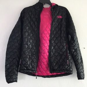 North face puffy jacket